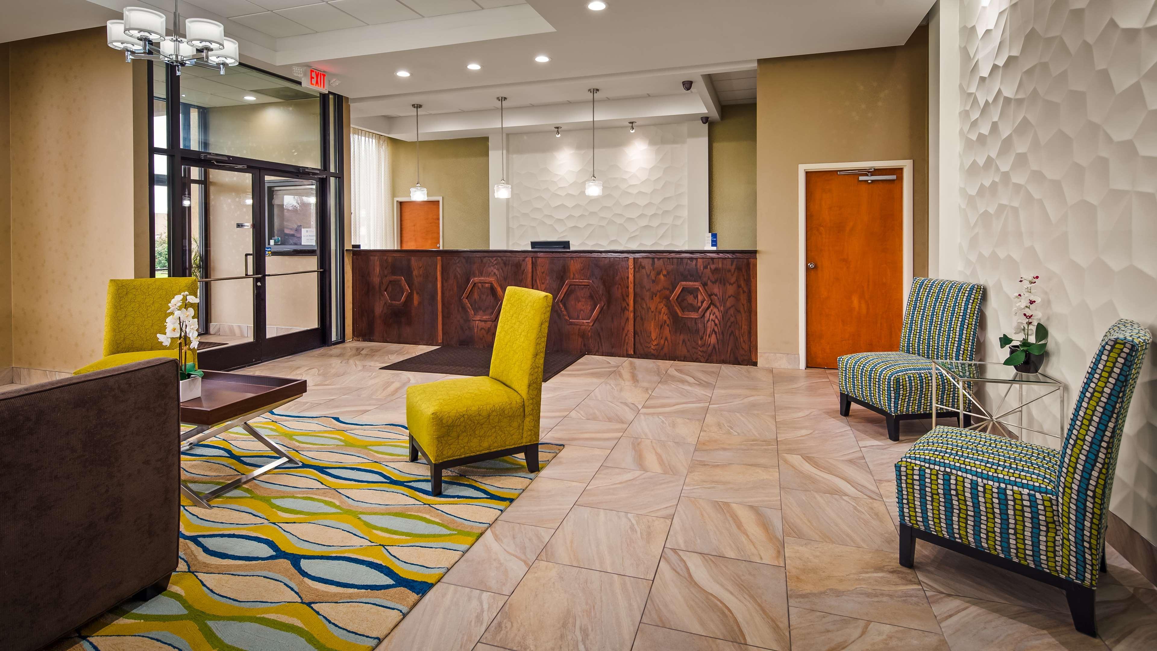 Best Western Inn & Suites Monroe Exterior photo