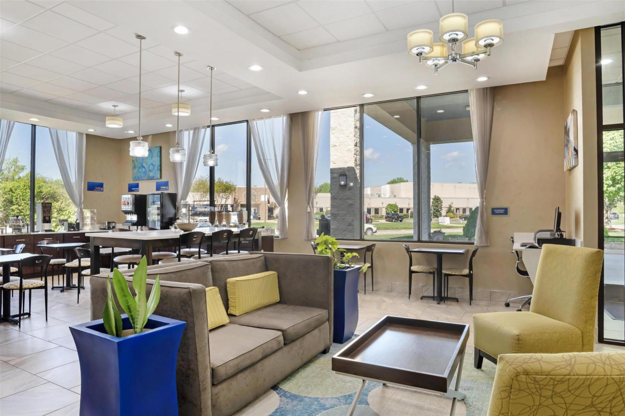 Best Western Inn & Suites Monroe Exterior photo