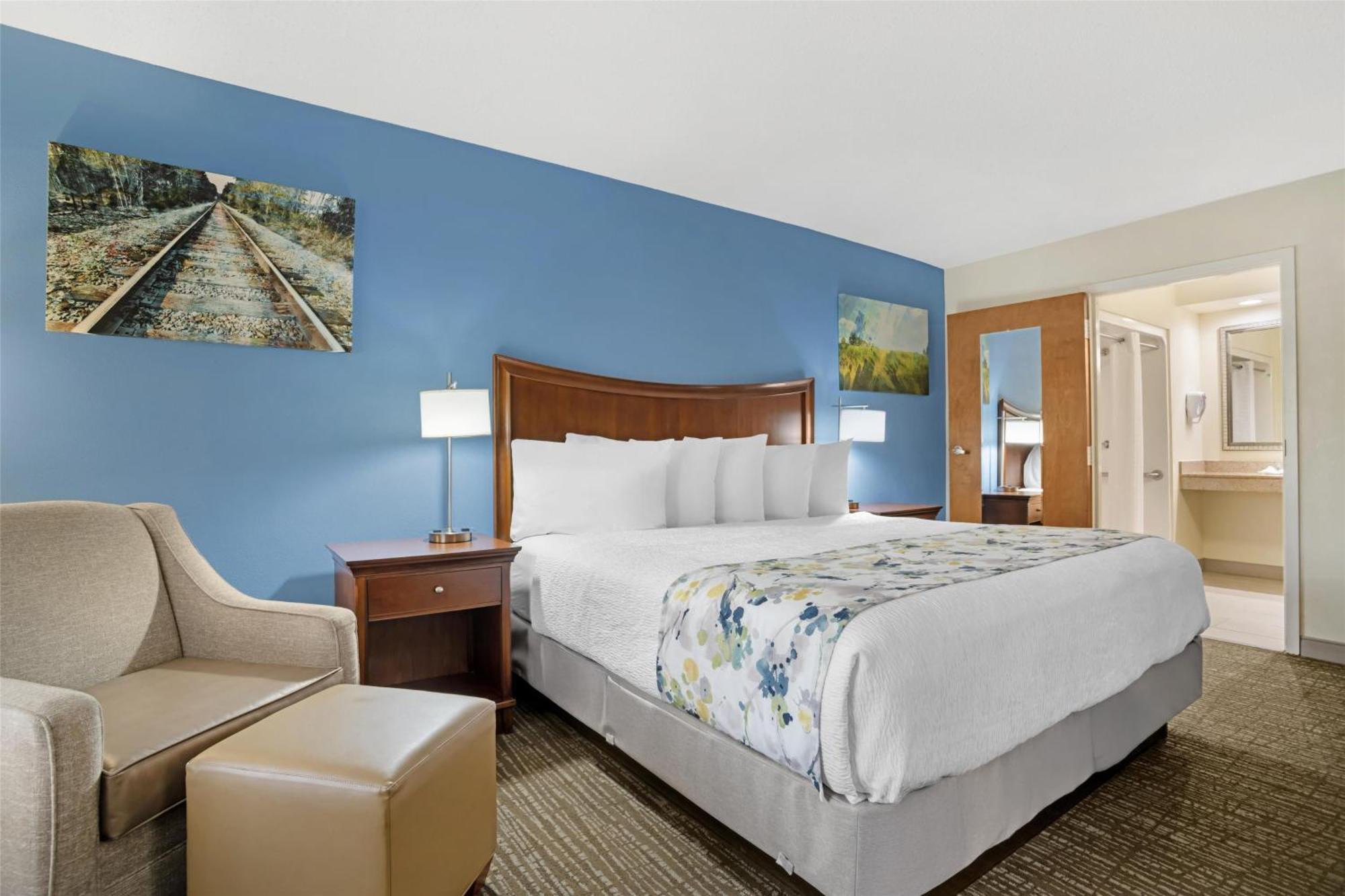 Best Western Inn & Suites Monroe Exterior photo