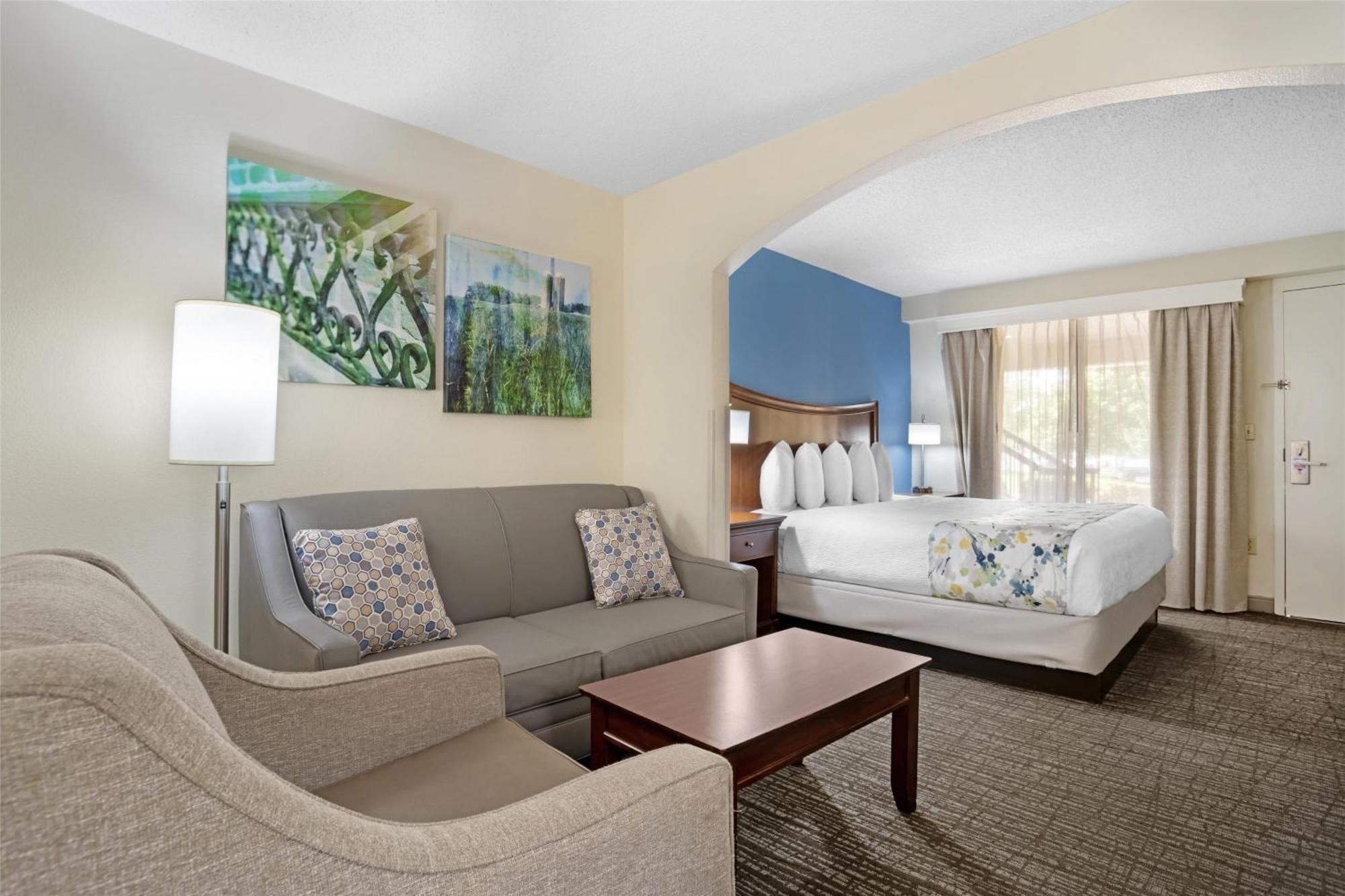 Best Western Inn & Suites Monroe Exterior photo