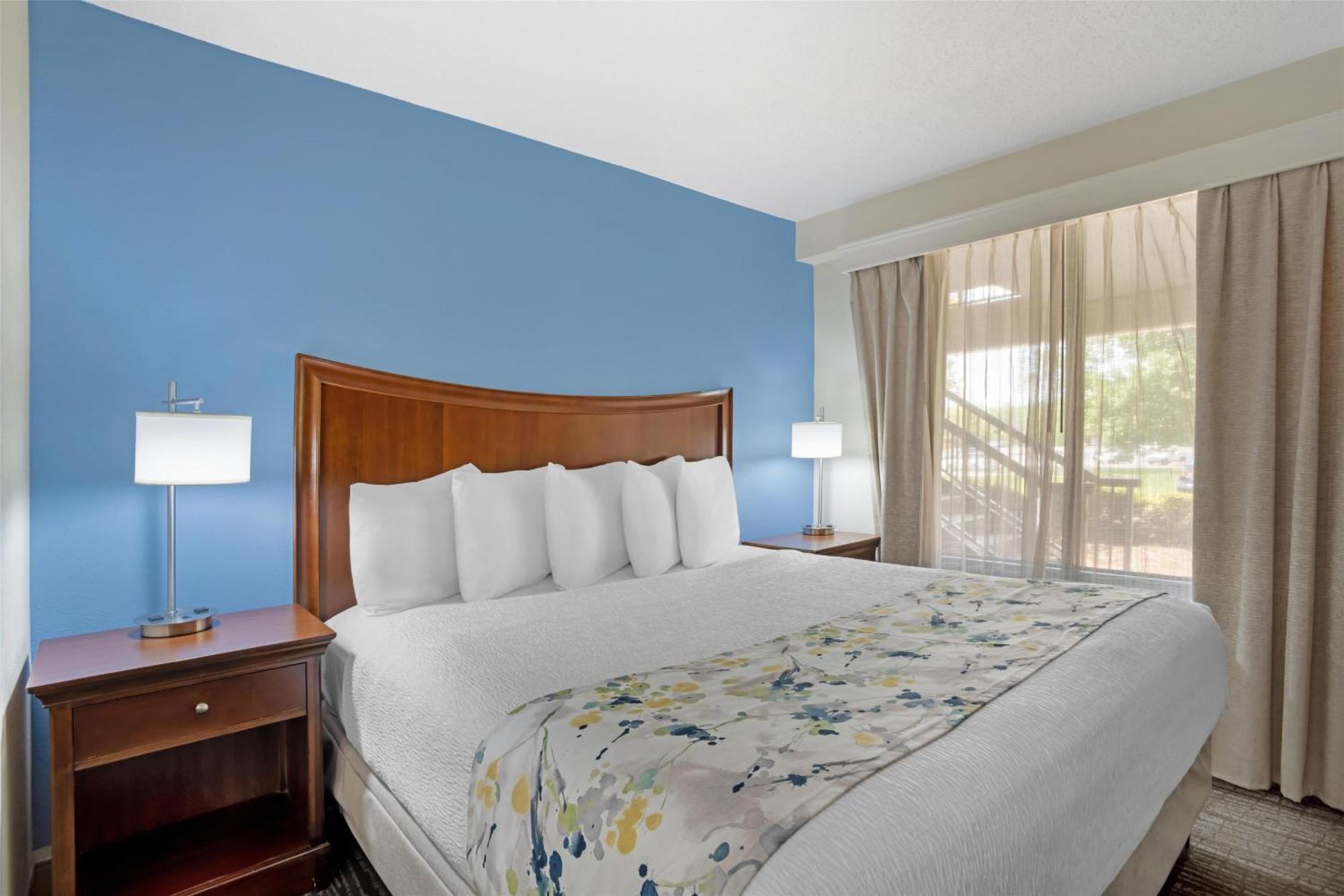 Best Western Inn & Suites Monroe Exterior photo